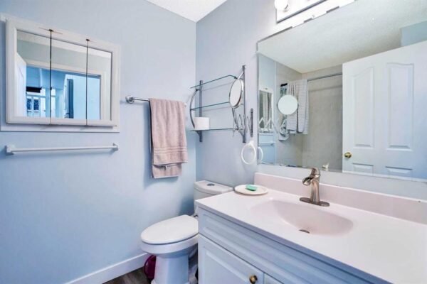 263 Redstone BOULEVARD NE - Image 5
